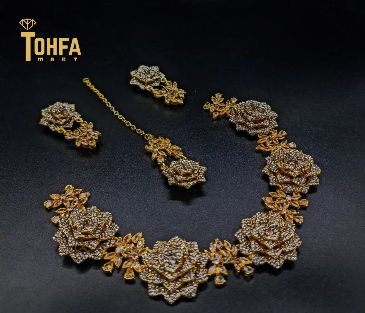 Jewellery set crafted with shinning gem | 650117 - Tohfa Mart