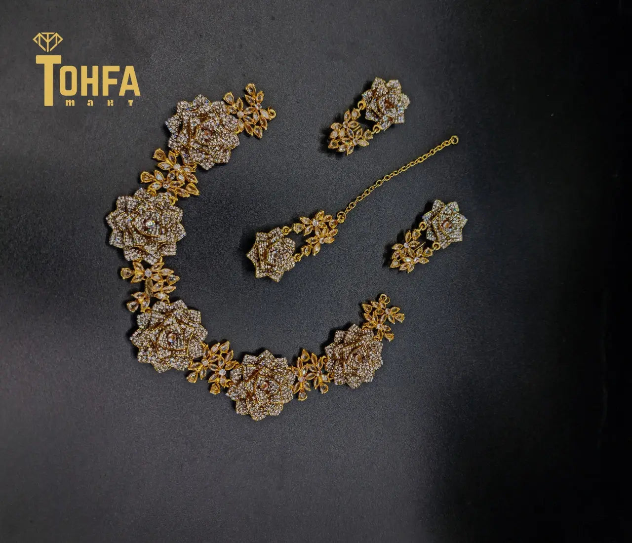 Jewellery set crafted with shinning gem | 650117 - Tohfa Mart