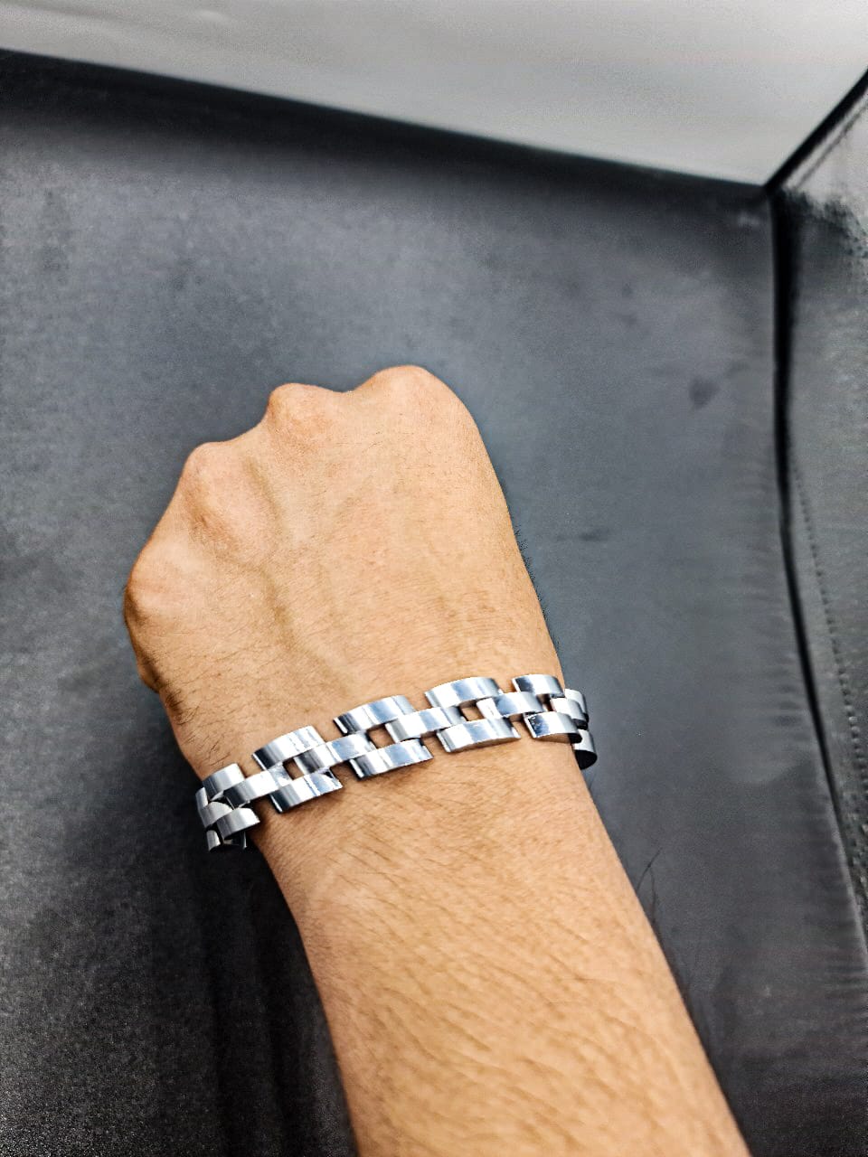 White Metal like Bracelet | Unisex Bracelet | 650111 - Tohfa Mart